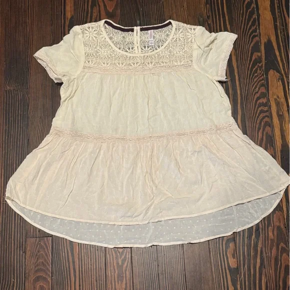Xhilaration Lace Cream Top - Picture 1 of 5